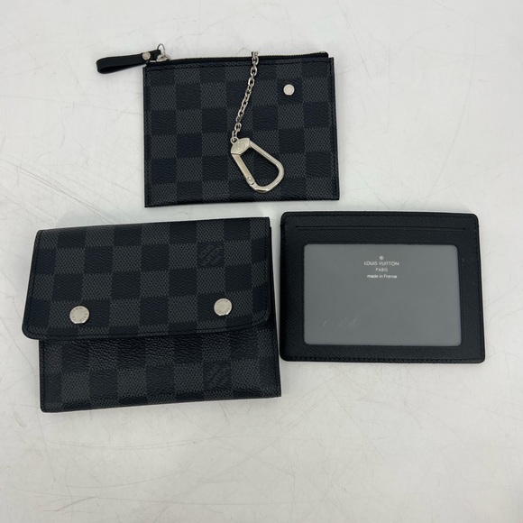 Louis Vuitton graphite Alpha triple pouches - Picture 8 of 11